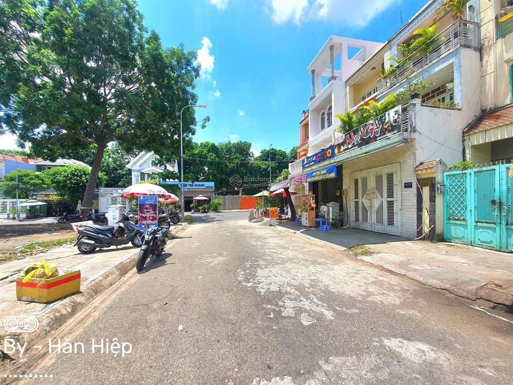 Bán đất mặt tiền đường 447b giá 7.250 tỷ