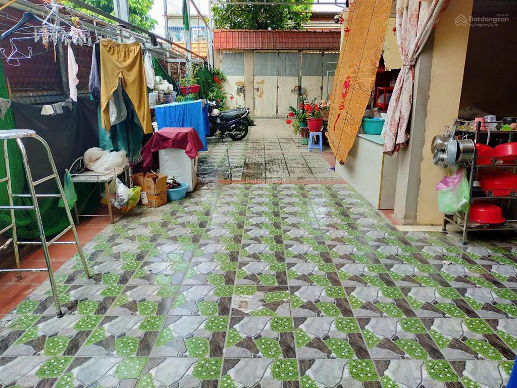 Bán nhà cấp 4 + bán đất + dãy trọ 8 phòng đang thu nhập 35 triệu/tháng