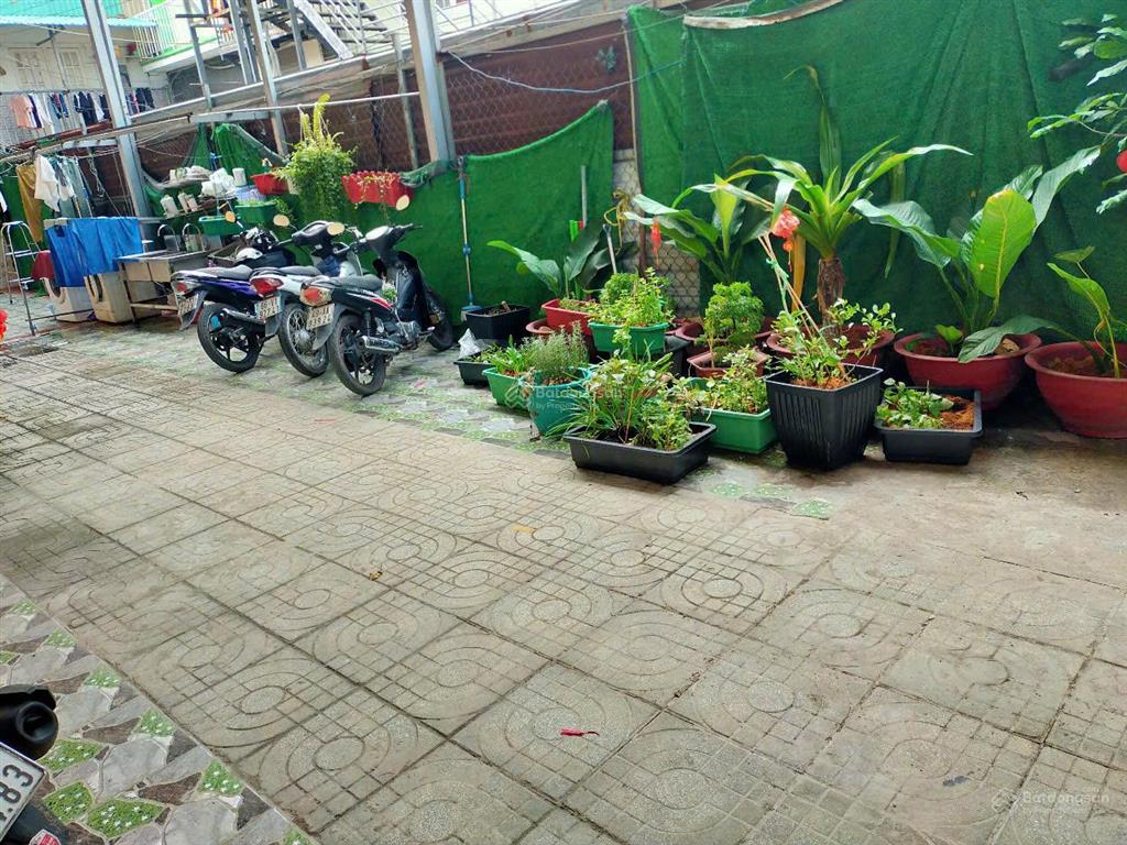 Bán nhà cấp 4 + bán đất + dãy trọ 8 phòng đang thu nhập 35 triệu/tháng