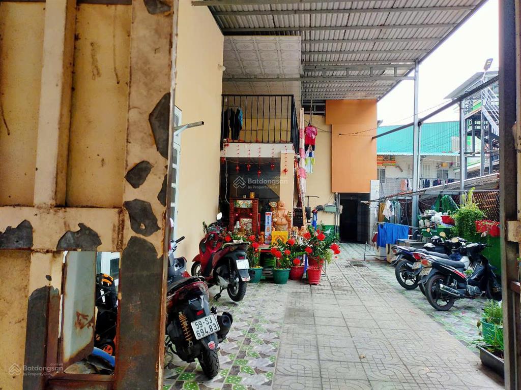 Bán nhà cấp 4 + bán đất + dãy trọ 8 phòng đang thu nhập 35 triệu/tháng