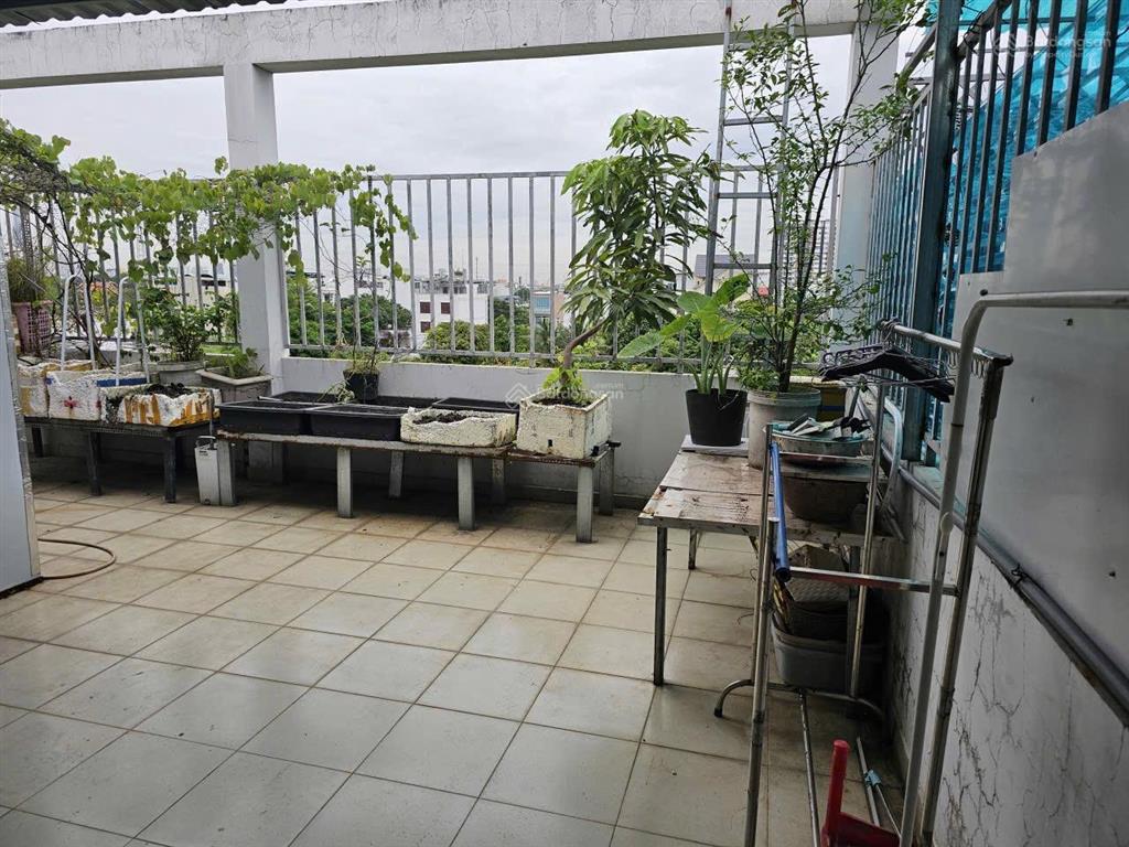 Cho thuê phòng diện tích 40m2 có ban công trước và sau giá 5 triệu/tháng