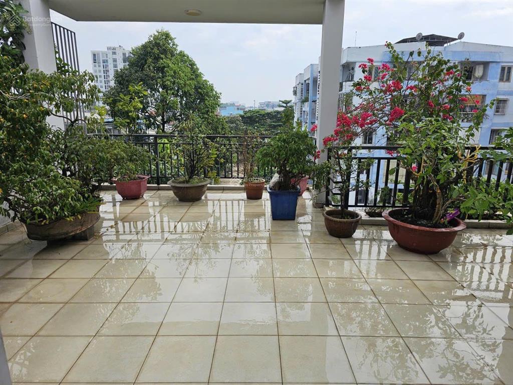 Cho thuê phòng diện tích 40m2 có ban công trước và sau giá 5 triệu/tháng