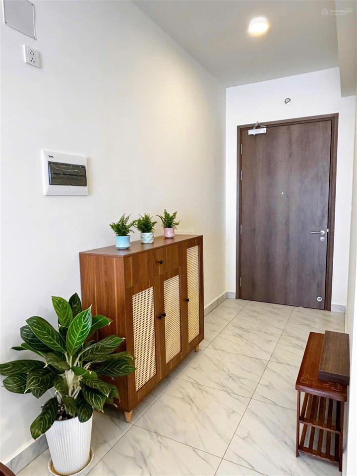 Cho thuê habitat căn góc 2 mặt tiền full nội thất 10 tr/tháng