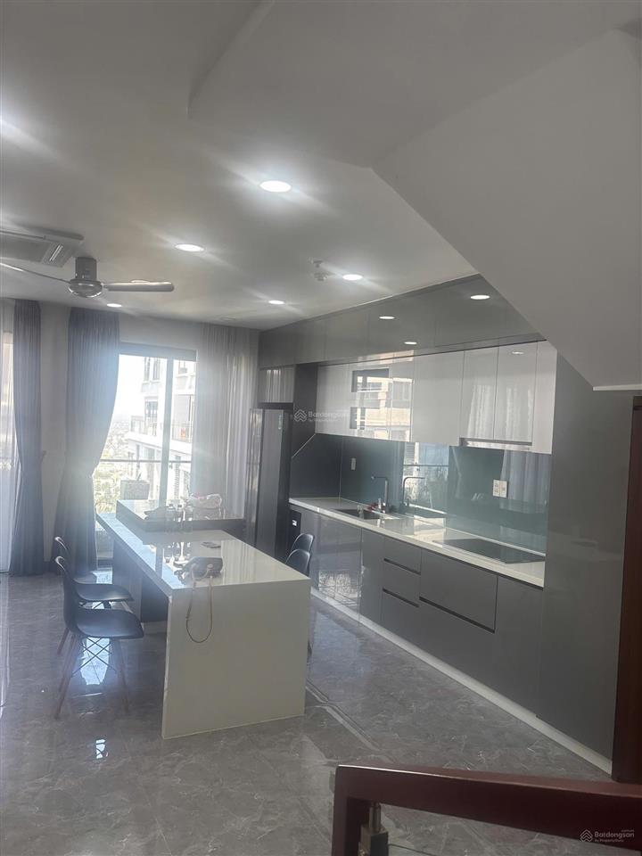 Bán căn sky view penthouse 2 tầng giá 3.840 tỷ/99m2