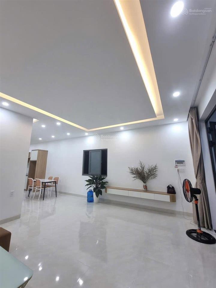 Bán nhà đẹp , mặt tiền đường nhựa , 2 oto , diên an , nha dep , cuc moi. 0905 211 ***
