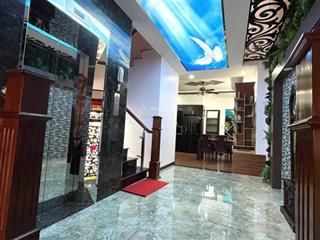 Chuyển nhượng nhà 3 tầng kđt hà quang có thang máy thiết kế tuyệt đẹp sang trọng nằm gần công viên