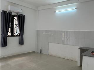 Cho thuê phòng trệt 40m2 chế lan viên quận tân phú