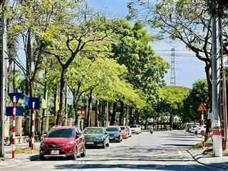 Bán nhà tại quận hoàng mai, ô tô tránh, vỉa hè rộng, kinh doanh đủ loại hình, 37 tỷ.