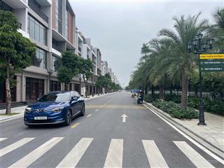 Căn nhật nguyệt 5  76 vinhomes cổ loa, giá tts 17,25tỷ, dt 63m2 gần vincom, phố đi bộ grandword