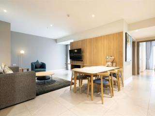 Giá tốt! bán căn hộ cao cấp zenity capitaland 3pn tầng trung, view thành phố  đã có sổ