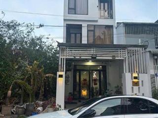 Bán nhà chánh nghĩa, thủ dầu một, bình dương. khu trung tâm mà giá chỉ hơn 4 tỷ