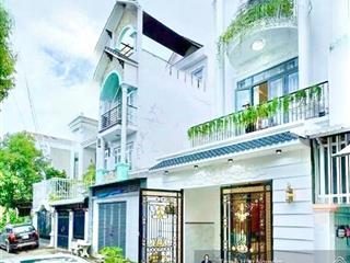 Nhà góc vũ trọng phụng, vĩnh lạc, trung tâm rạch giá. lộ 8m, 5x20m, 3 tầng, hoàn thiện cao cấp, shr