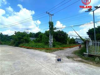 Đất góc 2 mặt tiền đường giếng tượng  pháo đài hà tiên. lộ 5.5m, 10x25m, thổ cư, sổ hồng riêng.