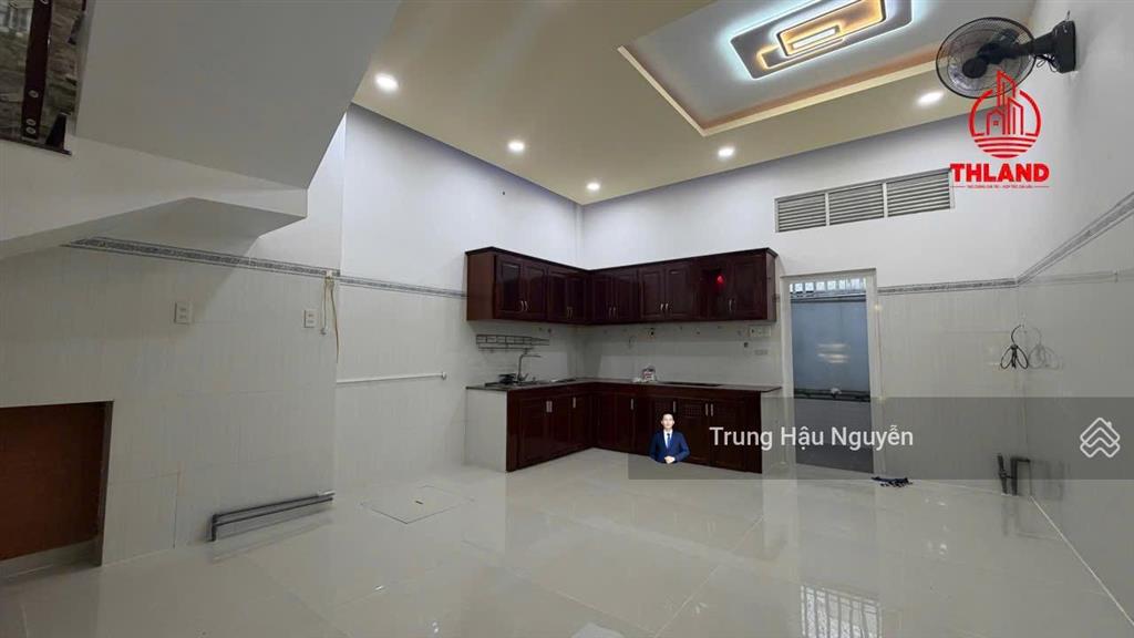 Nhà trần nhật duật kế chợ tắc ráng  trung tâm rạch giá, lộ 7m, 4.7x18m, 2 tầng, 2 ngủ 3 wc, shr