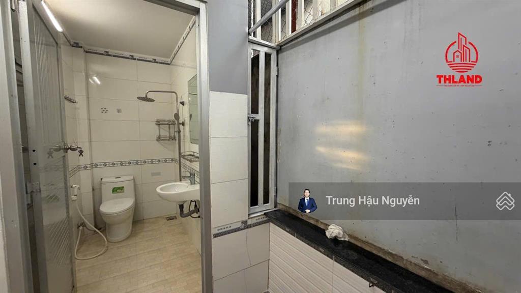 Nhà trần nhật duật kế chợ tắc ráng  trung tâm rạch giá, lộ 7m, 4.7x18m, 2 tầng, 2 ngủ 3 wc, shr