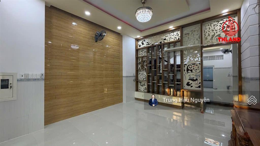 Nhà trần nhật duật kế chợ tắc ráng  trung tâm rạch giá, lộ 7m, 4.7x18m, 2 tầng, 2 ngủ 3 wc, shr