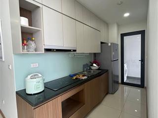 Cho thuê căn 71m2, 2 phòng ngủ hướng tây nam. full nội thất. giá 10.5 tr/tháng