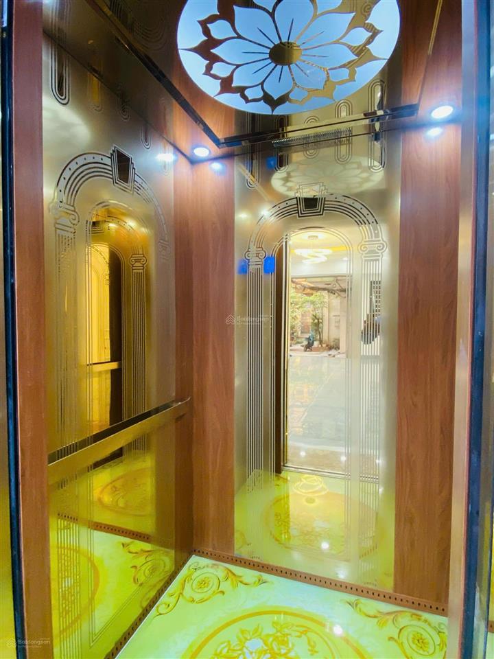 Bán nhà mặt phố cổ nhuế  bắc từ liêm. dt 50m2 x 5 tầng thang máy. giá 17.45 tỷ