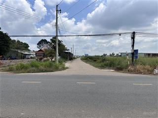 Đất trừ văn thố, bàu bàng, bình dương. giáp ranh kcn bàu bàng. 186m2 giá đầu tư 795 triệu