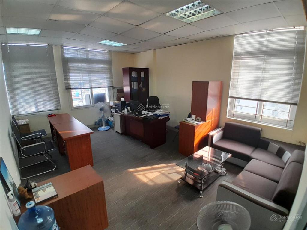 Cho thuê văn phòng 45 m2, giá 8 triệu đồng/tháng,  chính chủ