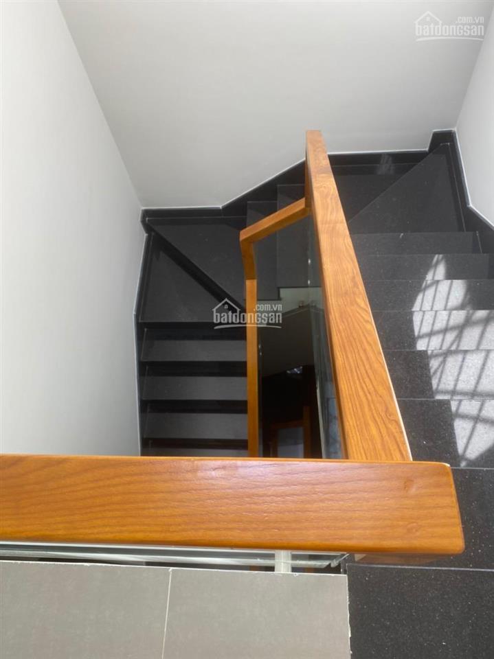 Bán nhà mặt tiền trương phước phan, quận bình tân. 4,10x27m, đúc 2 lầu nhà mới, khu dân cư sầm uất
