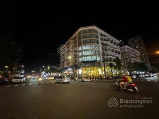 Góc 2 mt nguyễn văn thoại , đang cho thuê 70 triệu/tháng