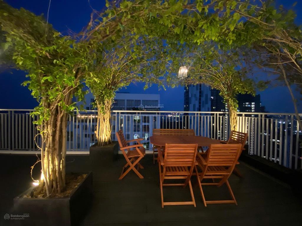 Penthouse sân vườn view sông mũi đèn đỏ xịn xò 138.27m2 + 37m2 sân vườn 3pn giá chỉ nhỉnh 8 tỷ