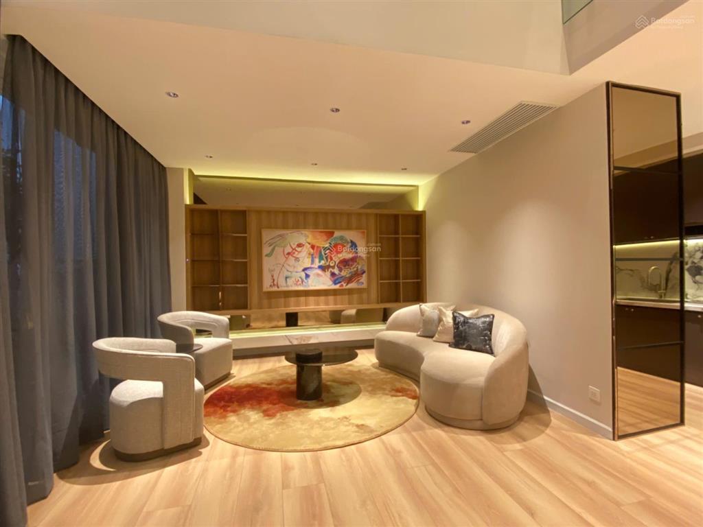 Penthouse sân vườn view sông mũi đèn đỏ xịn xò 138.27m2 + 37m2 sân vườn 3pn giá chỉ nhỉnh 8 tỷ