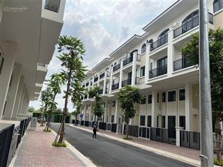 Nhà phố sen nsg hướng đông dt 5x12, giá tốt nhất 6,8tỷ, nhận nhà và sổ hồng ngay, vay nh 70%