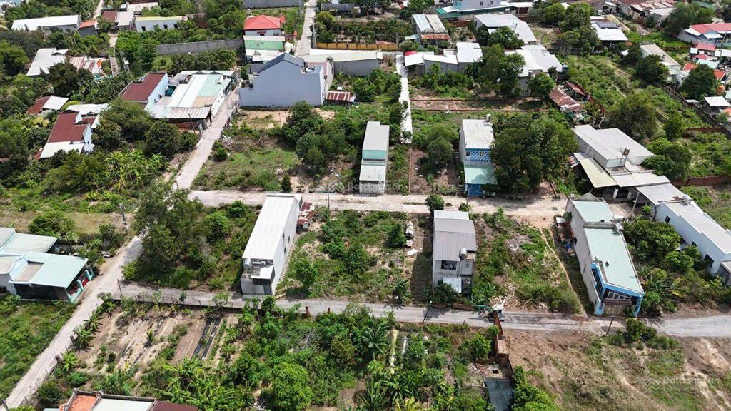 Bán lô đất full thổ cư ngay hùng vương kdc sầm uất giá chỉ 12,5tr/m2
