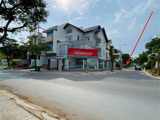 Bán đất mã b33 biệt thự kdc đông thủ thiêm,p.bình trưng đông, quận 2 dt 160m2 (8mx20m) giá 16 tỷ 8