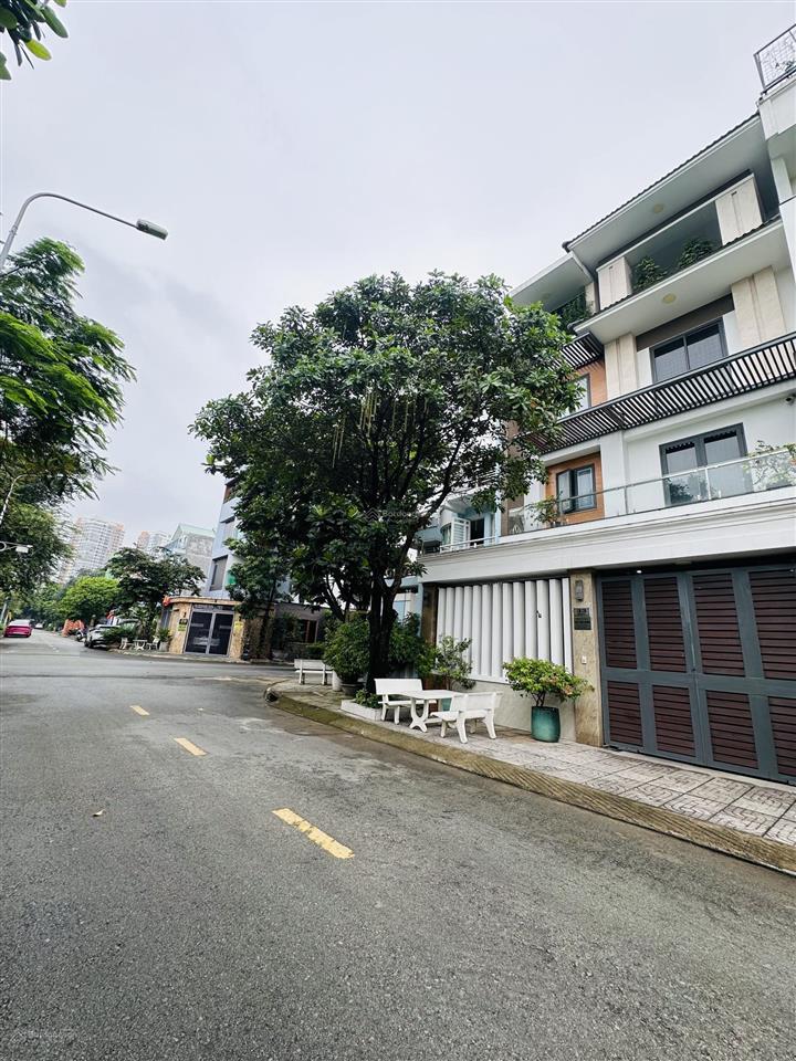 Bán đất ngang 11m kdc thế kỉ 21 dt 236m2 (11m x21.5m) giá 41 tỷ 405 phù hợp xây biệt thự