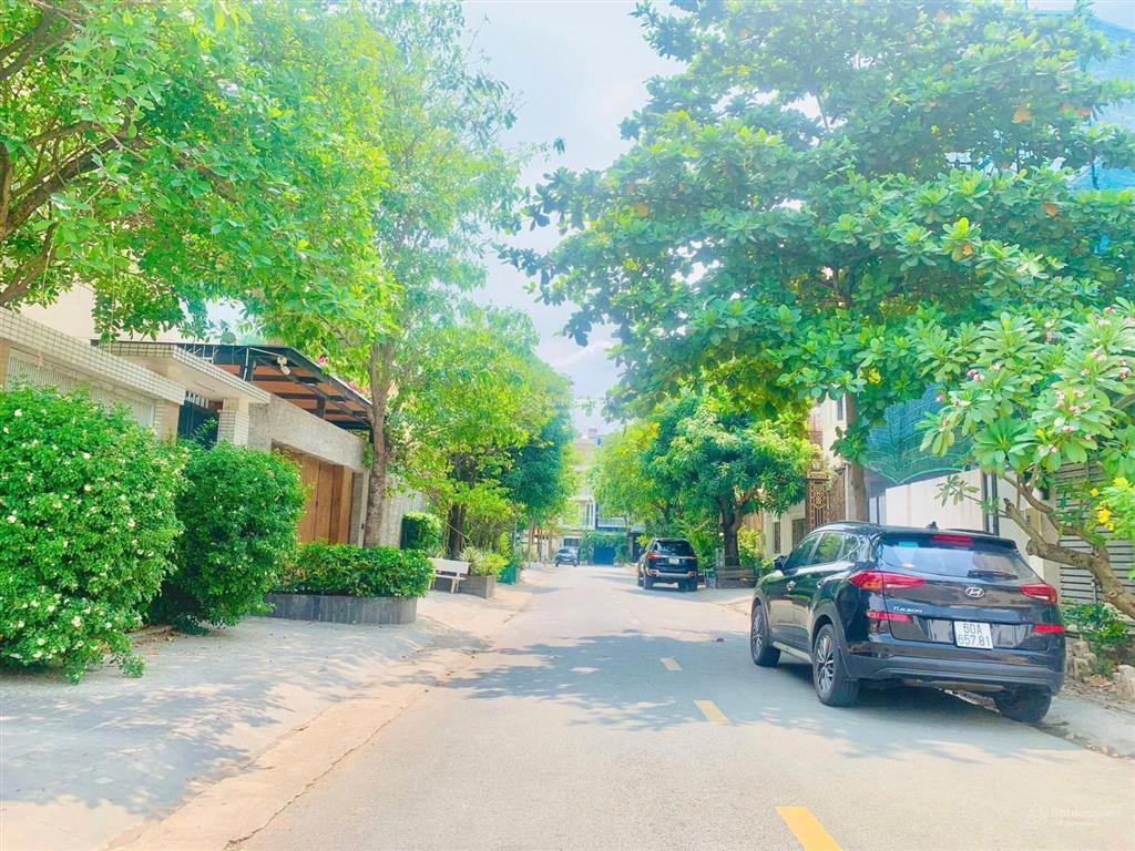 Bán đất ngang 10m xây biệt thự an phú, dt 205.9m2 (10m x20m)  giá 53.6 tỷ  sổ hồng riêng  e nhi