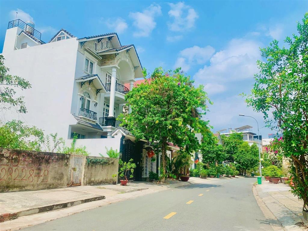 Bán đất ngang 10m xây biệt thự an phú, dt 205.9m2 (10m x20m)  giá 53.6 tỷ  sổ hồng riêng  e nhi