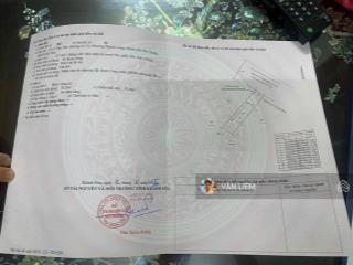 Bán đất mặt tiền đường lê văn tám  phước long 
 diện tích 137.4m. ngang 5m nở hậu 5,7m.