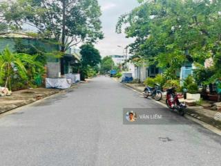 Đất tđc vườn dừa  đường nguyễn tất thành  diện tích  200m2 ( ngang 5m )
 đang có nhà kho trên