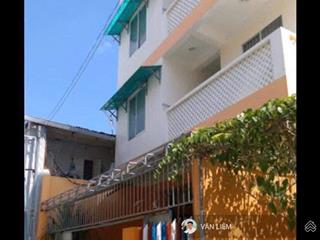 Nhà cách đường mai xuân thưởng chỉ 30m  diện tích 172m2 (ngang gần 8m) nhà 3 tầng có tum gồm