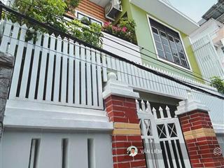 Căn nhà đẹp hẻm thông dã tượng và hoàng diệu, cách biển chỉ 300m.  dt gần 70m2, ngang đến 6,8m