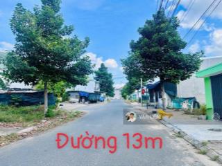 Bán đất tđc đất lành đường 13m 89.2m2 giá 2 tỷ 600

diện tích  89.2m2 ngang 3.5m