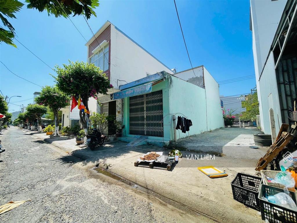 Bán lô đất đường bạch thái bưởi hòn rớ 1
 hai mặt tiền  trước & sau  diện tích 71,5 m2 n