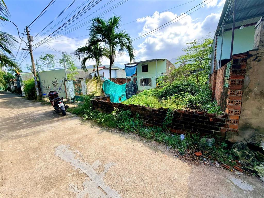 Bán lô đất đường ô tô cách đường bình hoà chỉ vài chục mét diện tích 95,6m2 (ngang 5m)