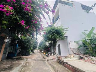 Lô đất đường bạch thái bưởi  tđc hòn rớ 1  tp. nha trang. diện tích 96m2 ngang 6m