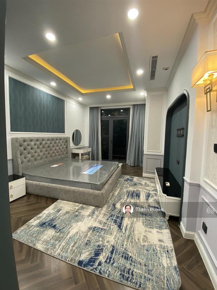 Cho thuê nhà verosa khang điền nội thất đẹp 3 phòng ngủ  0909 394 ***