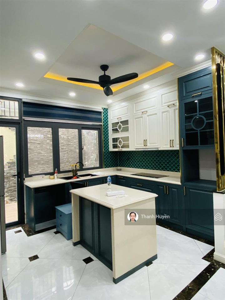 Cho thuê nhà verosa khang điền nội thất đẹp 3 phòng ngủ  0909 394 ***