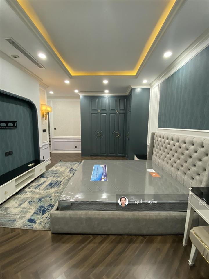 Cho thuê nhà verosa khang điền nội thất đẹp 3 phòng ngủ  0909 394 ***