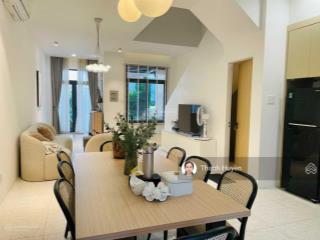 Nhà verosa khang điền nội thất hiện đại  mới 100% ngay hồ bơi  huyền 0909 394 ***