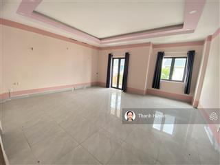 Huyền  cho thuê biệt thự ngay cạnh c/c sky9 hausneo làm văn phòng