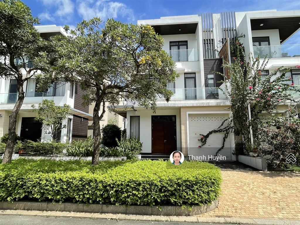 Chính chủ gửi thuê biệt thự lucasta khang điền, đường rộng 20m trệt 2 lầu 4 phòng