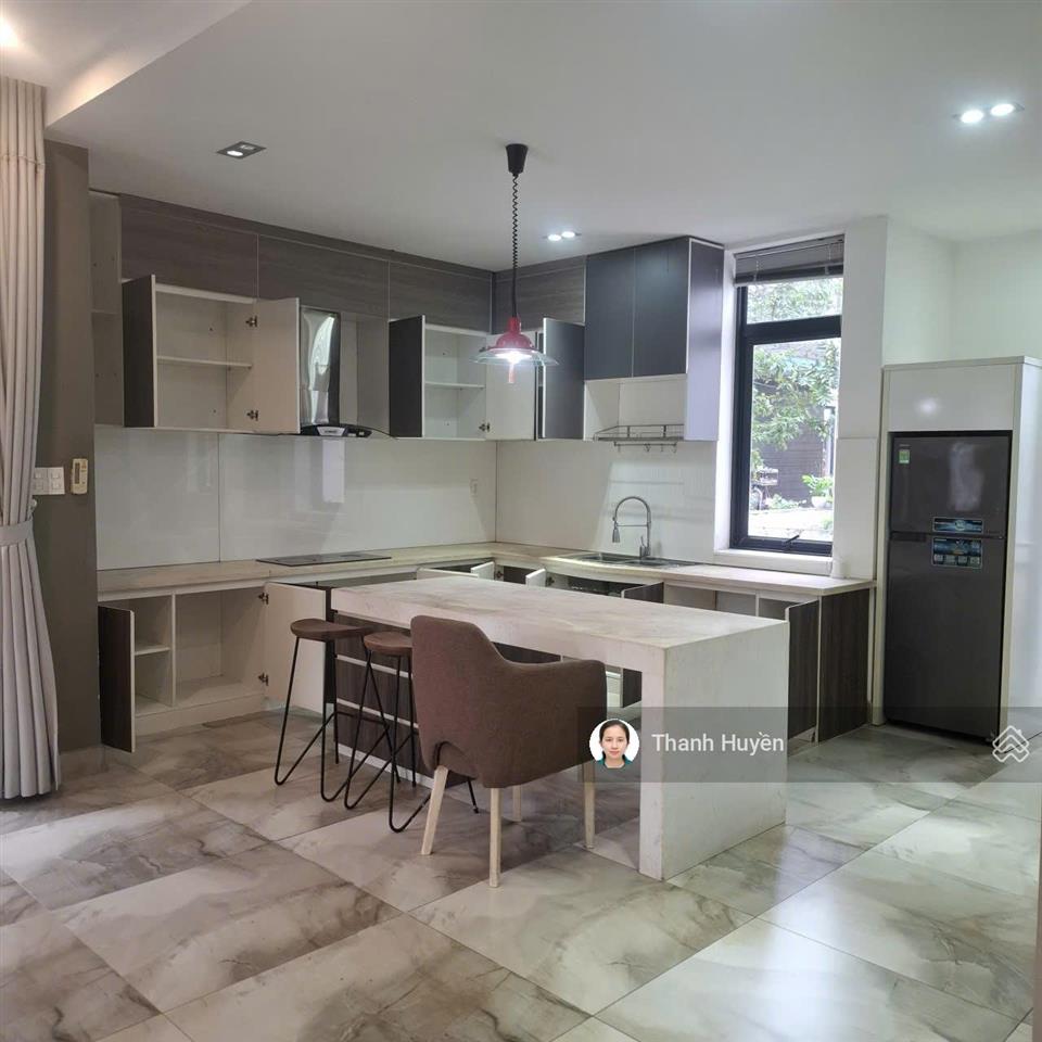 Chính chủ gửi thuê biệt thự lucasta khang điền, đường rộng 20m trệt 2 lầu 4 phòng