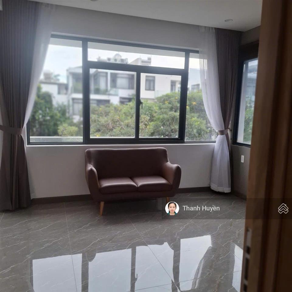 Chính chủ gửi thuê biệt thự lucasta khang điền, đường rộng 20m trệt 2 lầu 4 phòng